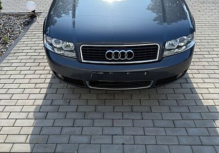 Audi A4 1.8 T Avant -