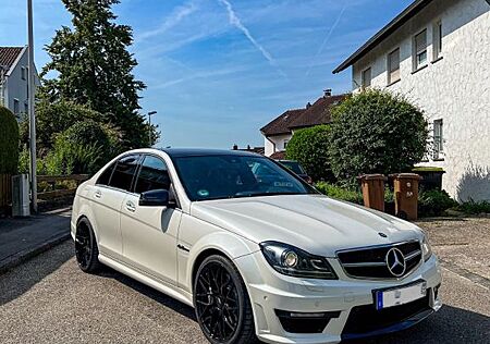 Mercedes-Benz C 63 AMG