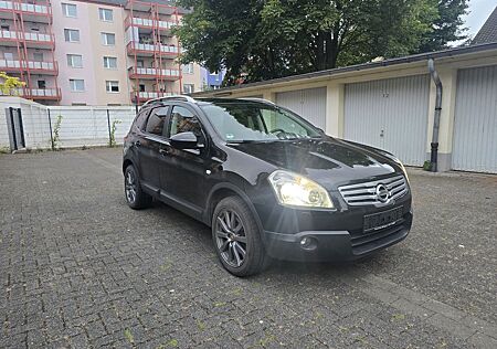 Nissan Qashqai dCi * Automatik * 7 Sitzer* TÜV Neu * 4x4 * Pano
