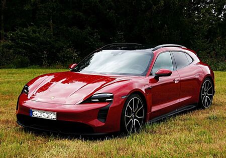 Porsche Taycan 4S Sport Turismo, Top-Ausstattung