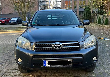Toyota RAV 4 2.2-l-D-CAT 4x4