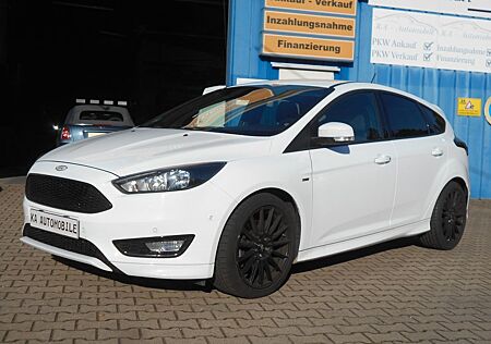 Ford Focus Lim. ST-Line