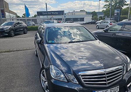 Mercedes-Benz E 200 SPORT AVANTGARDE