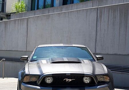 Ford Mustang 5.0 GT (Benzin/Flüssiggas)