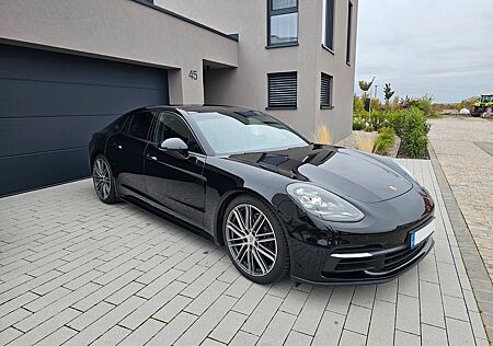 Porsche Panamera / 21 Zoll / Panorama / Vollleder