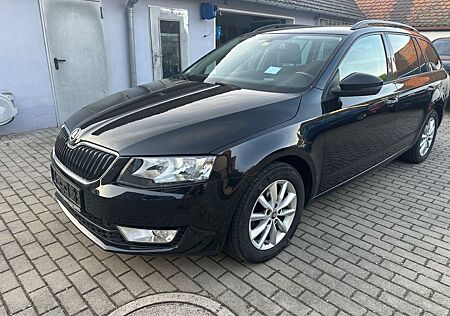 Skoda Octavia Combi Ambition Navi PDC AHK