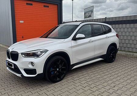 BMW X1 xDrive20i Automatik Sport-Line