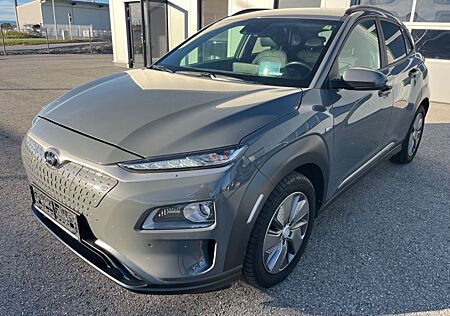 Hyundai Kona Elektro 64kWh PREMIUM*LEDER*NAV*KAM*