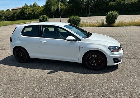 VW Golf Volkswagen 2.0 TSI BMT GTI Performance Top Zustand