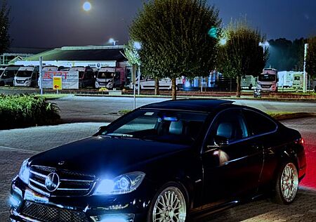 Mercedes-Benz C 250 CDI Coupé Edition 1 AMG Line