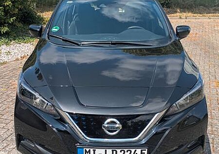 Nissan Leaf 150 PS 39KWH Acenta Acenta