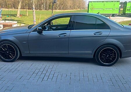 Mercedes-Benz C 180 AVANTGARDE AVANTGARDE
