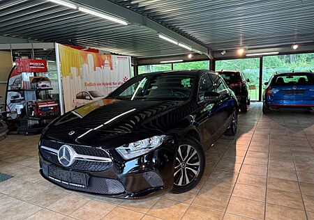 Mercedes-Benz A 180 A -Klasse 180 d*Teilleder*Spurhalter*Navi*