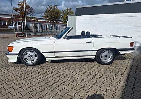 Mercedes-Benz SL 500 R107