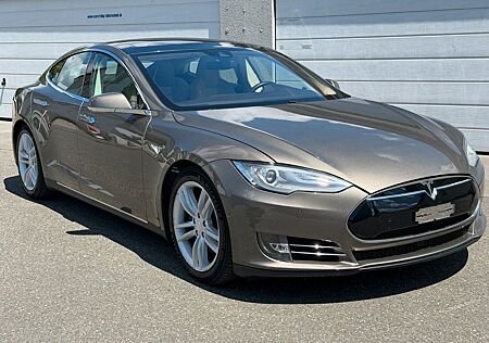 Tesla Model S 85 D Performance *VOLL* 525 PS**