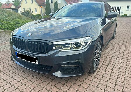 BMW 530d xDrive* M Paket* Head-up* Ambiente*