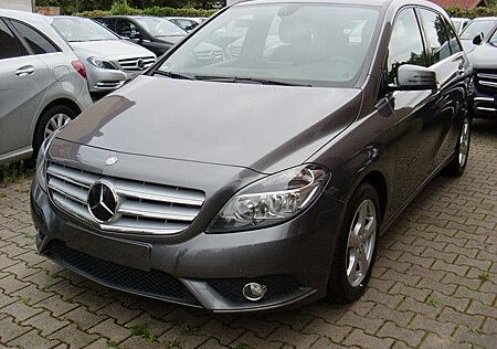 Mercedes-Benz B 200 BlueEFFICIENCY Automatik / Akt. Park / MAP