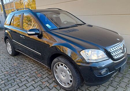 Mercedes-Benz ML 420 CDI 4MATIC 1 Hand Vollausstattung