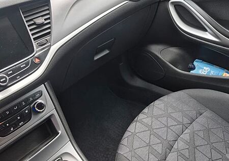 Opel Astra 1.4 Turbo 120 Jahre 92kW 120 Jahre