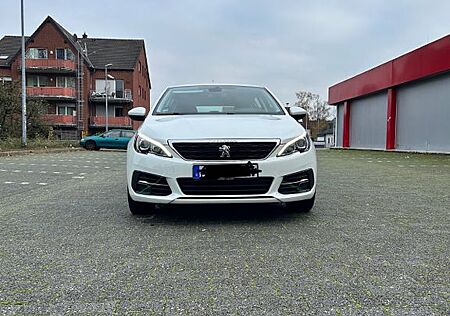 Peugeot 308 PureTech 130 Active Active