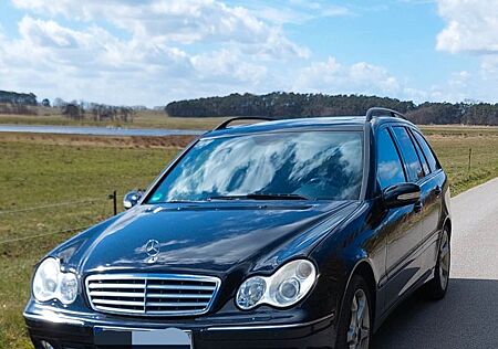Mercedes-Benz C 180 KOMPRESSOR T AVANTGARDE Sport Edition