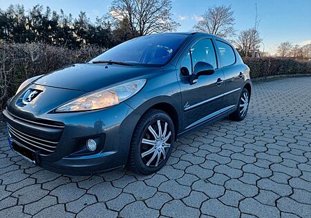 Peugeot 207 Limosine / TÜV neu