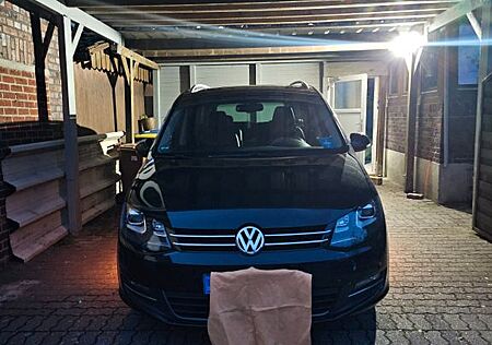 VW Sharan Volkswagen 2.0 TDI DSG 125kW BMotion Tech Highli...