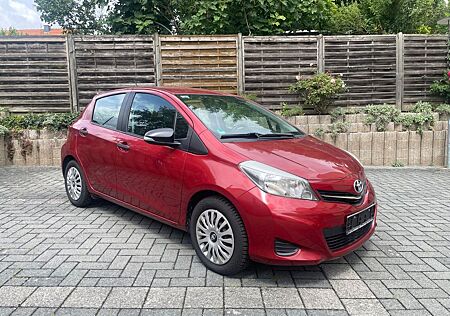 Toyota Yaris 1,0-l-Dual-VVT-i -