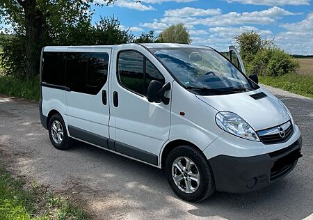 Opel Vivaro Minibus, 9 Sitze, TÜV NEU, Bj. 2012