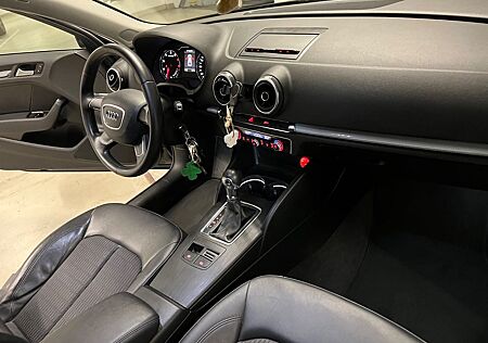 Audi A3 1.4 TFSI S tronic Ambition