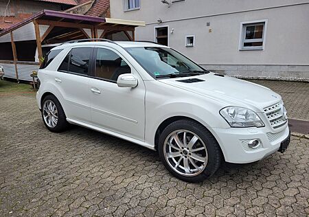 Mercedes-Benz ML 300 CDI 4MATIC BlueEFFICIENCY -