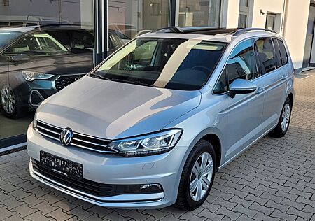 VW Touran Volkswagen 2.0 TDI Highline Panorama Navi Kamera AHK