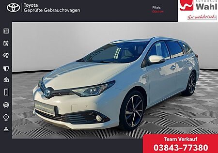 Toyota Auris Touring Sports 1.8 Hybrid Team D