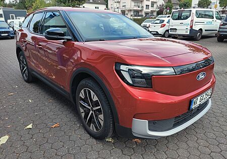 Ford Explorer Select RWD