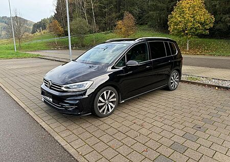 VW Touran Volkswagen 2.0 TDI SCR DSG Highline AHG, Klima, Navi