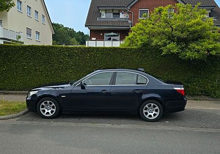 BMW 520i - Baureihe E60