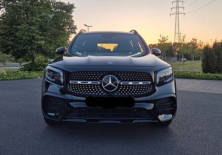 Mercedes-Benz GLB 220d 4M ACC AMG 7-Sitzer LED Pano Burm Headu