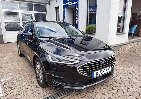 Ford Focus Lim. Titanium 5 türig 125 PS