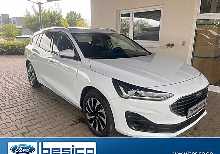 Ford Focus Titanium Edition+NAV+RFK+PDC+LED+ACC+Keyfr
