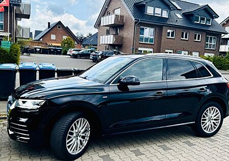 Audi Q5 40 TDI quattro S line/Sport, 190 PS