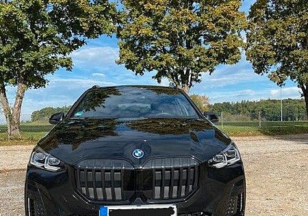 BMW 230e xDrive-M-Sport, AHK, Hyb, mit Winterreifen