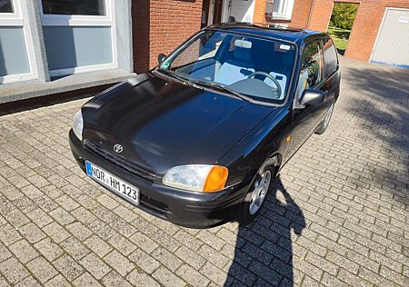 Toyota Starlet 1.3 Moonlight