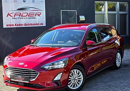 Ford Focus Turnier Titanium Automatik LED AHK