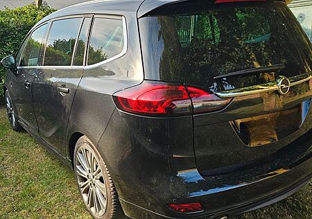 Opel Zafira Tourer 2.0 CDTI Business INNOVATION 1...