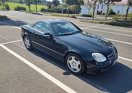 Mercedes-Benz SLK 320 - Cabrio in schwarz