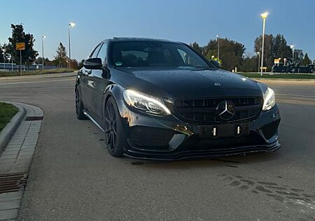 Mercedes-Benz C 400 4MATIC AMG Line Autom. AMG Line