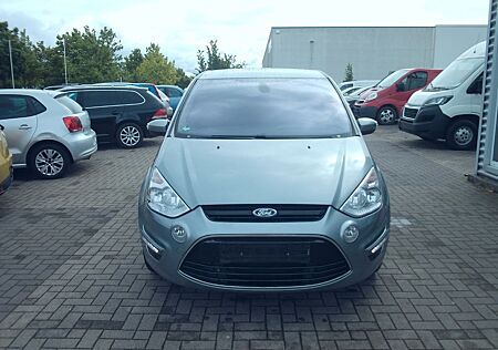 Ford S-Max Titanium