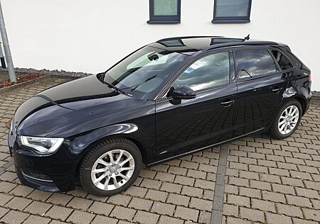 Audi A3 2.0 TDI Limousine S line Sportpaket