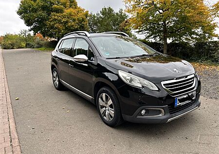 Peugeot 2008 Allure PureTech 110 Stop&Start TÜV NEU