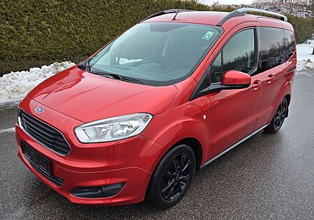Ford Tourneo Courier 1.0 Titanium AHK